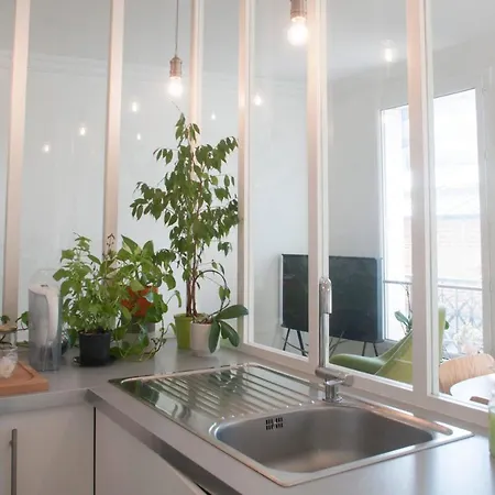 Apartment Lovely Apartment Near The Eiffel Tower Paris